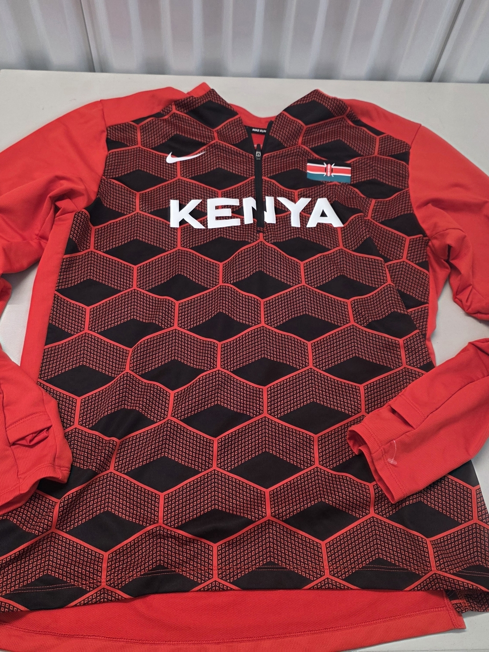 Nike Dri-FIT Kenya Running Jersey 1/4 Zip Long Sleeve Red Black Lightweight Medi